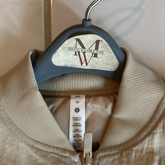 Lululemon non stop bomber size 10 - Picture 2 of 3
